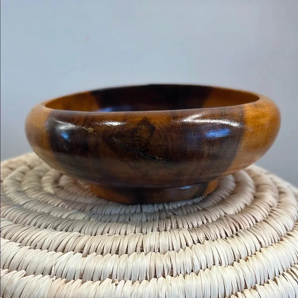 Brown Wooden Serveware Bowl with Natural Grain - Picture 3 of 8